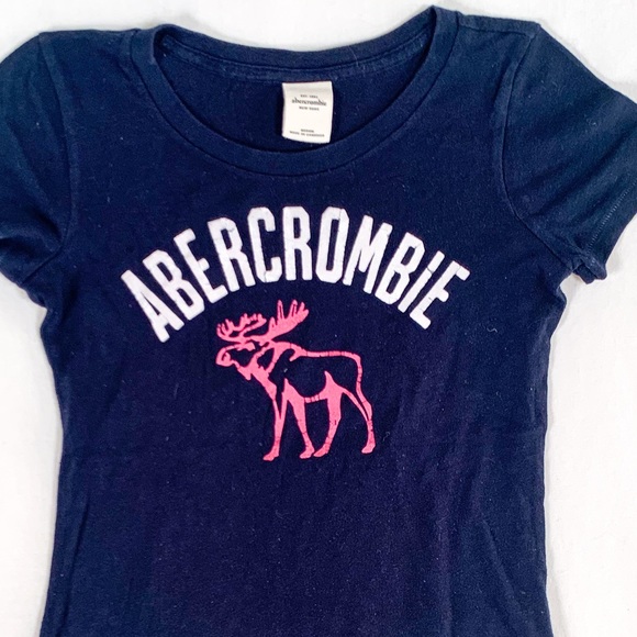 Navy Abercrombie tee with pink moose - Picture 2 of 3